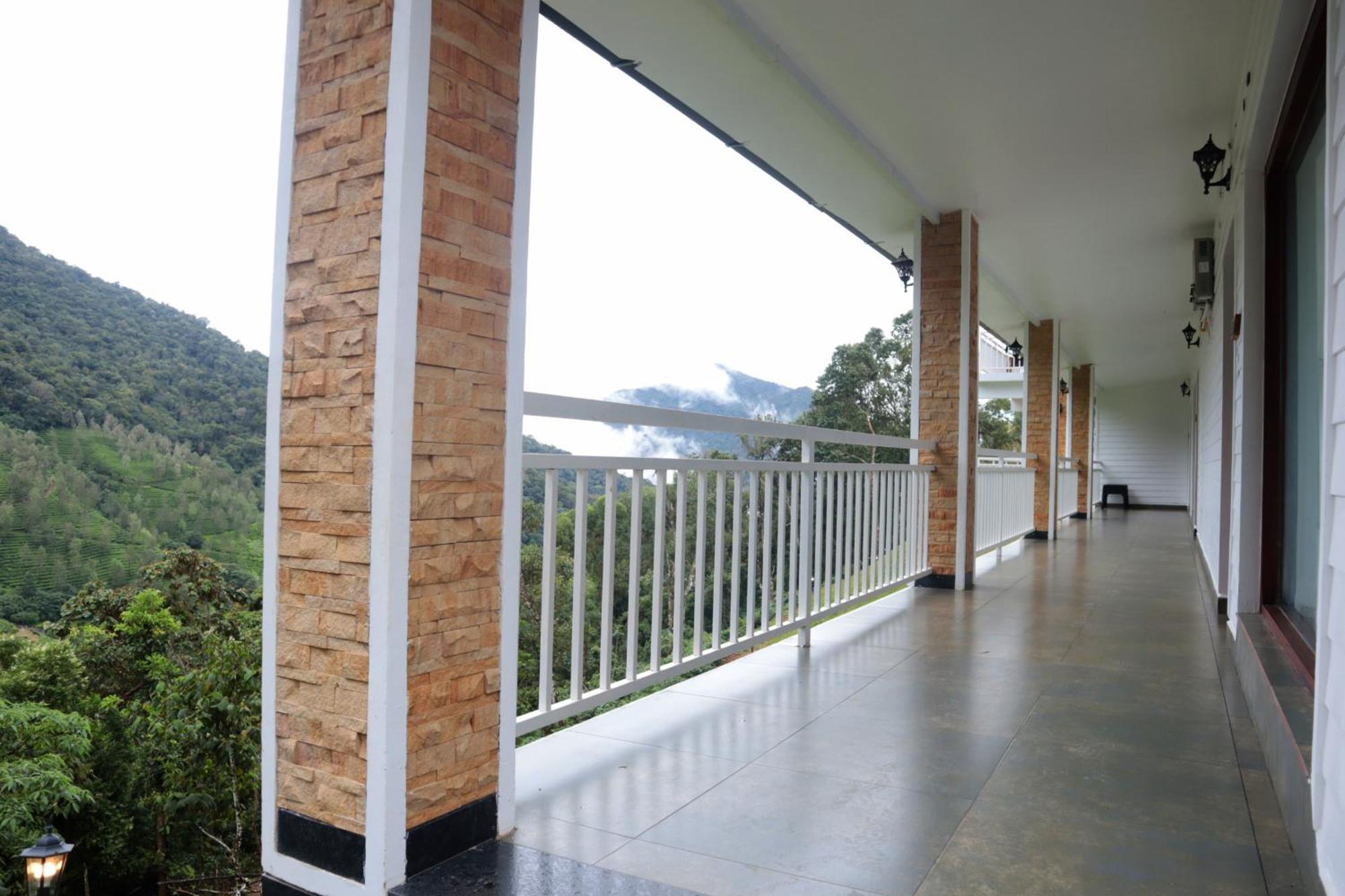 Hotel The Teatree Munnar Suryanelli Esterno foto