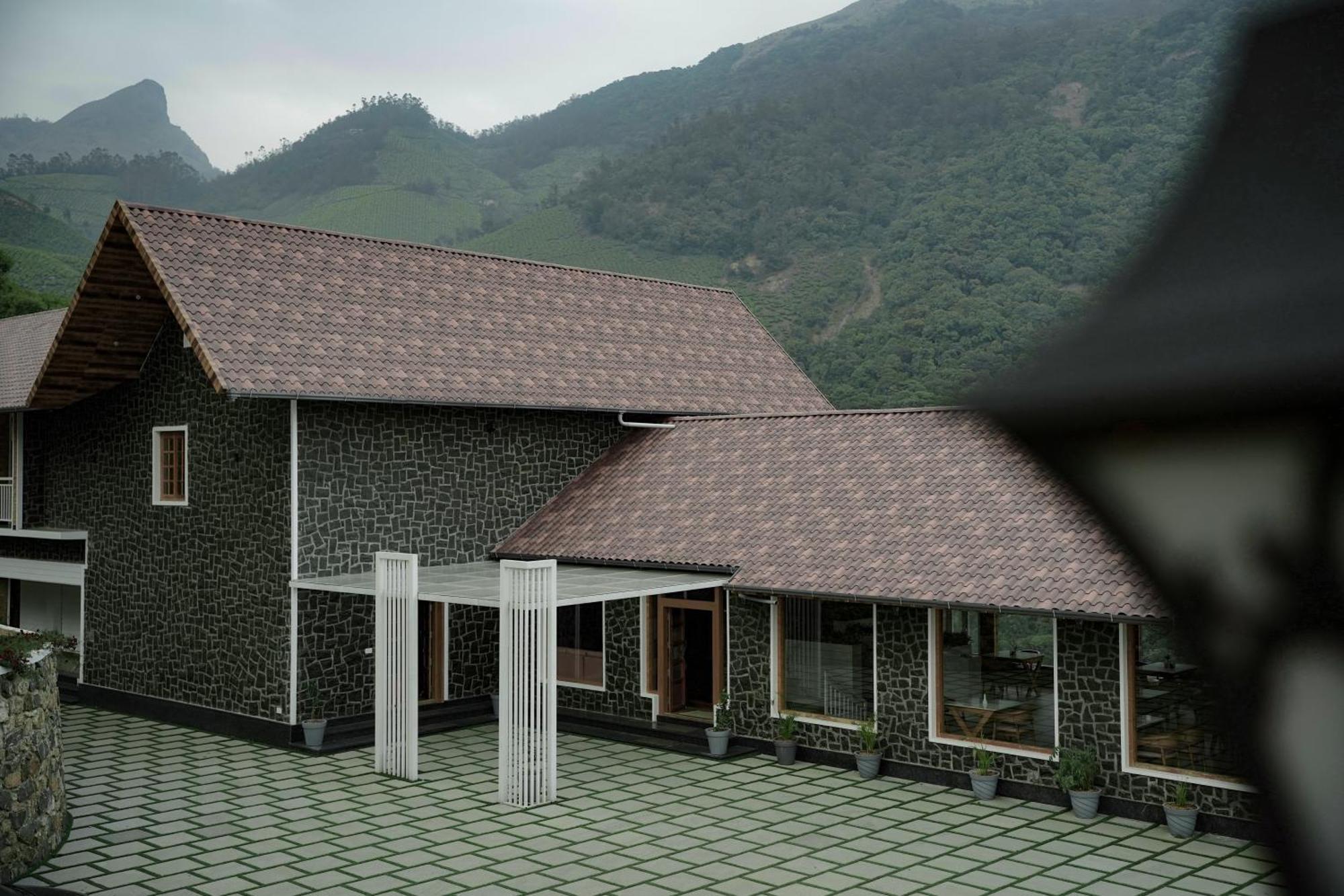 Hotel The Teatree Munnar Suryanelli Esterno foto