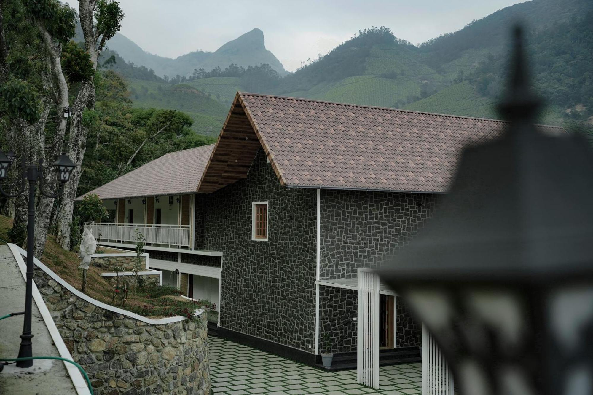 Hotel The Teatree Munnar Suryanelli Esterno foto