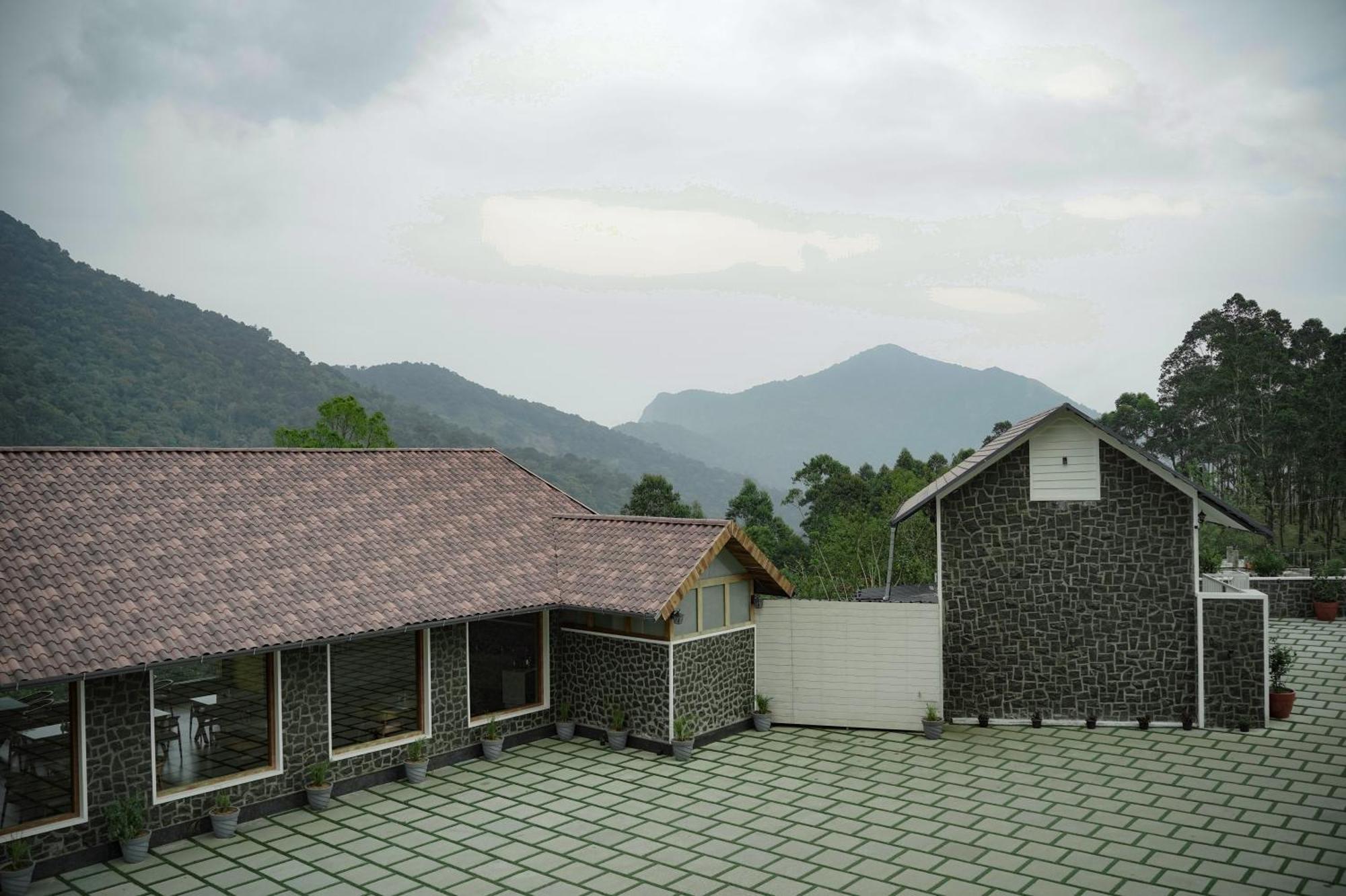 Hotel The Teatree Munnar Suryanelli Esterno foto