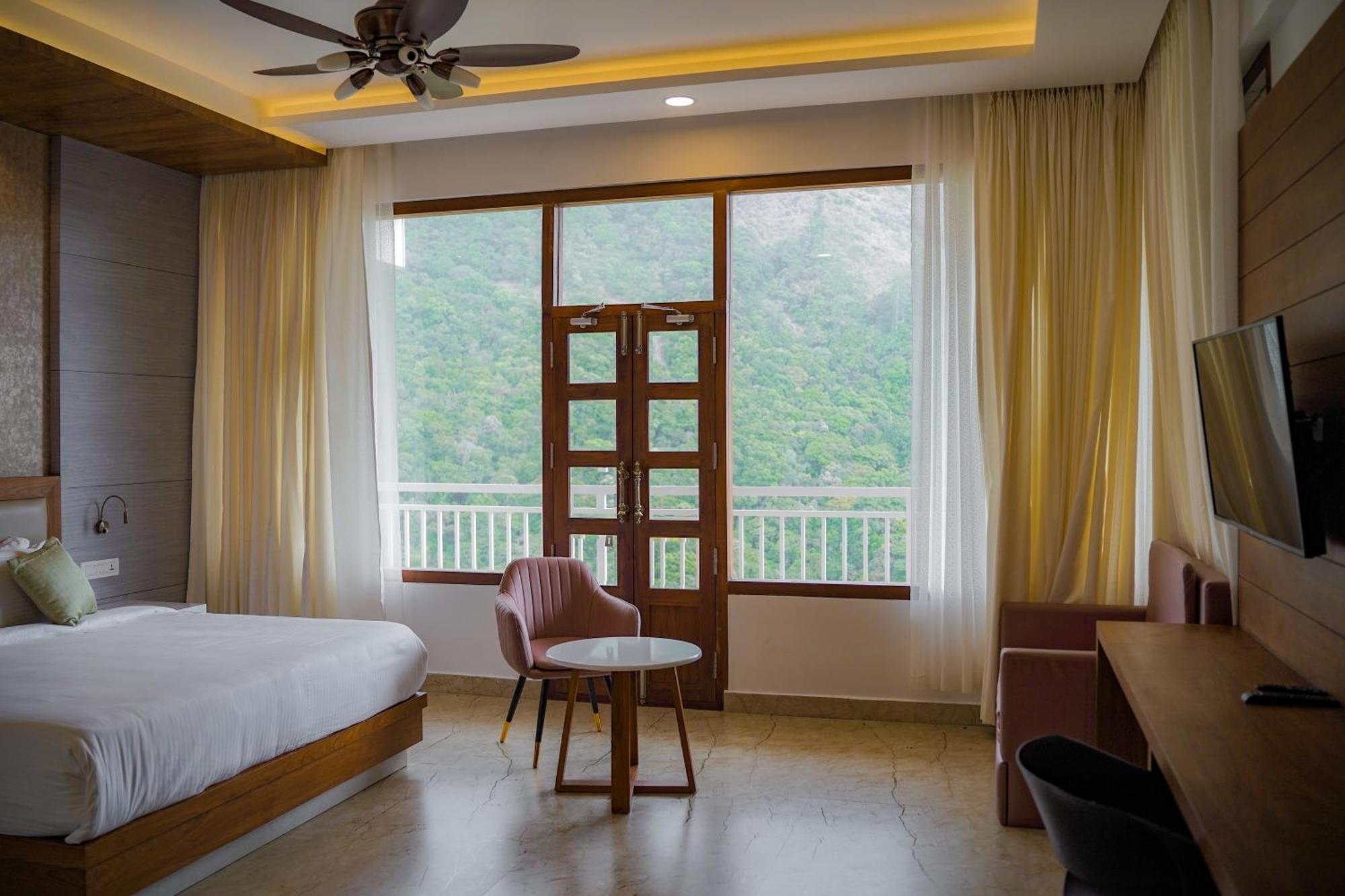 Hotel The Teatree Munnar Suryanelli Esterno foto