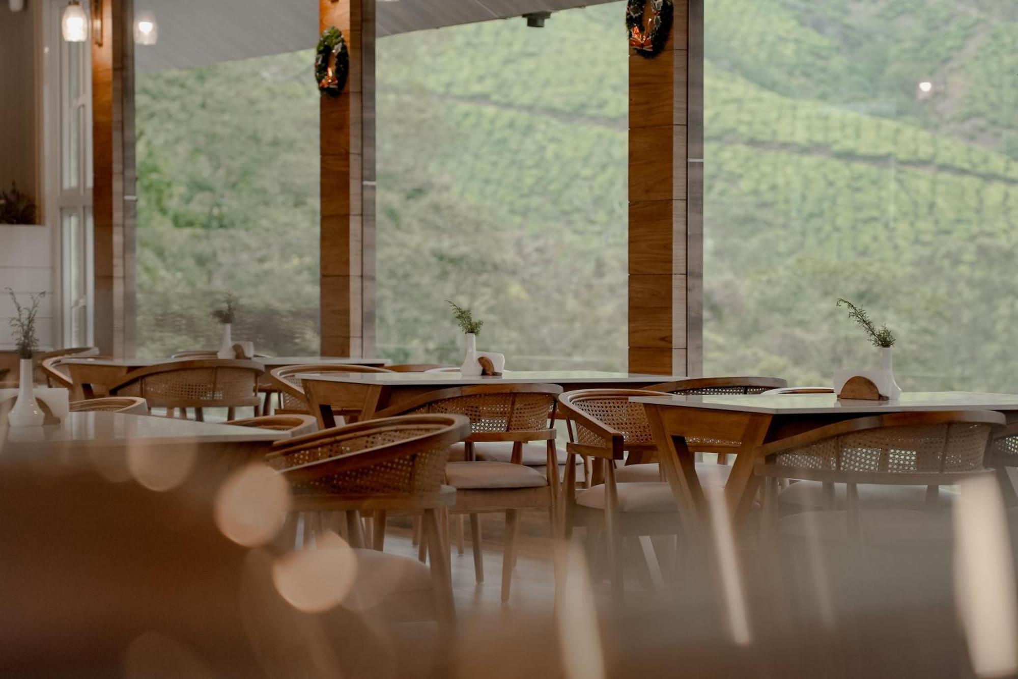 Hotel The Teatree Munnar Suryanelli Esterno foto